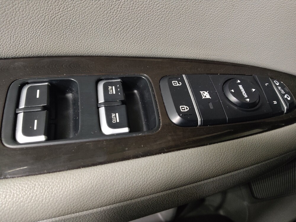 2016 Kia Optima in Greenville, SC 29607 - 18106165 27