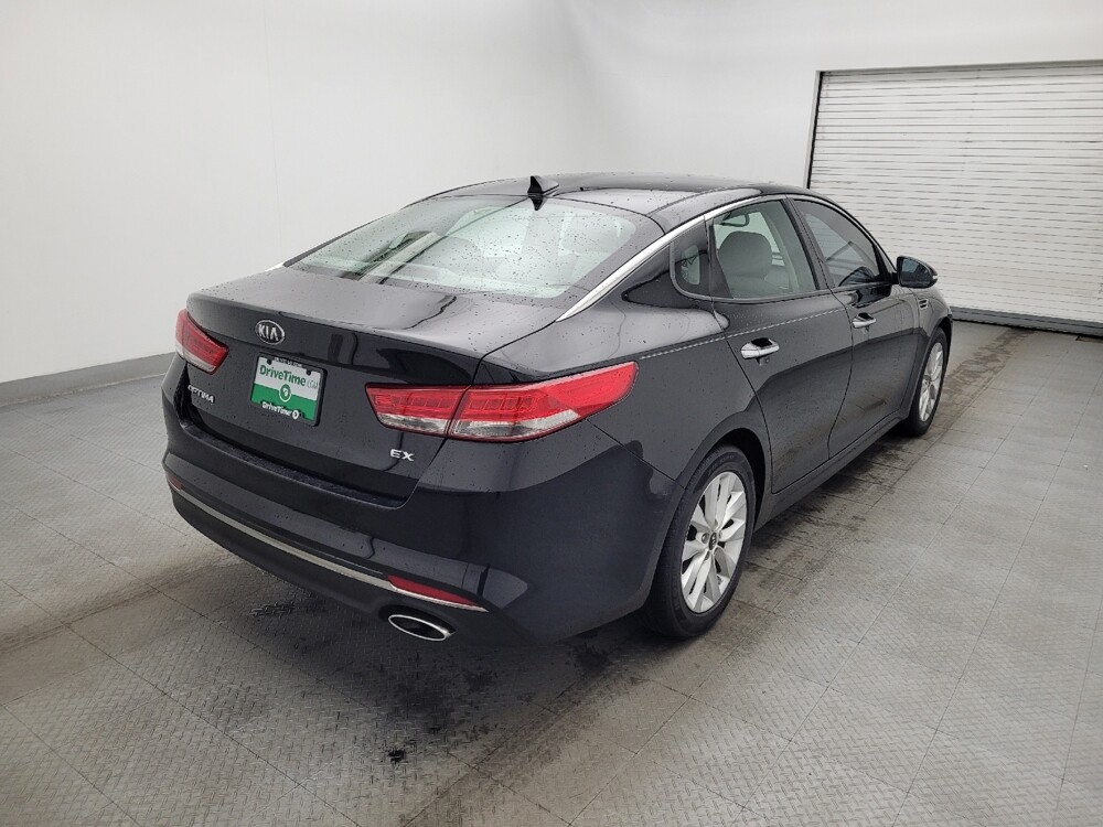 2016 Kia Optima in Greenville, SC 29607 - 18106165 9