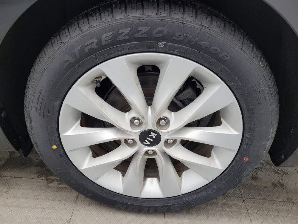 2016 Kia Optima in Greenville, SC 29607 - 18106165 31