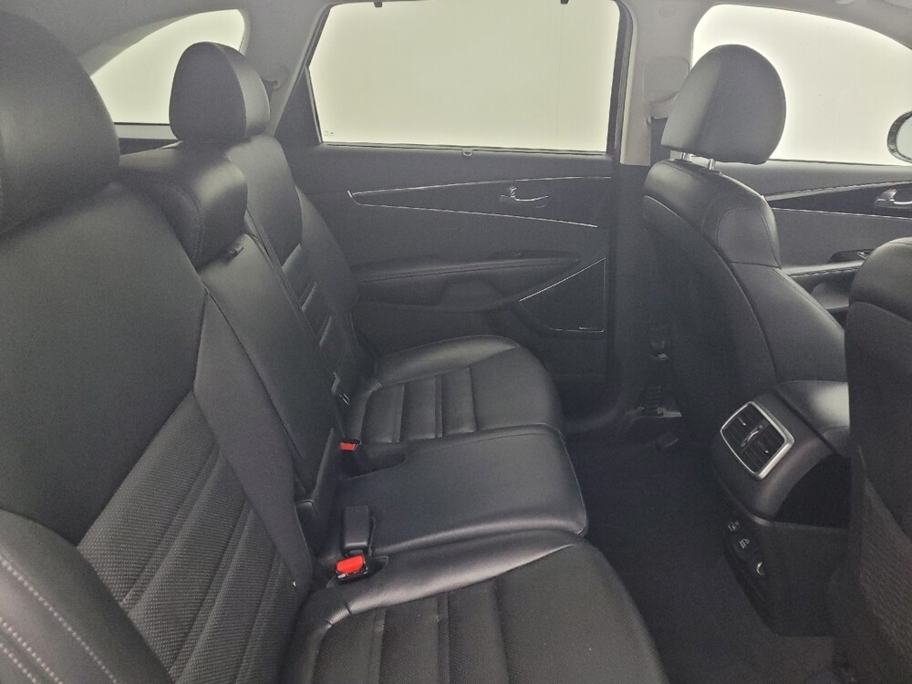 2019 Kia Sorento in Columbia, SC 29210 - 18106167 19