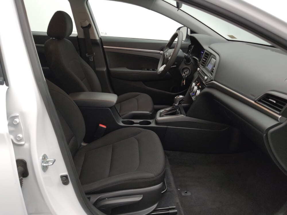 2019 Hyundai Elantra in Independence, MO 64055 - 18106176 21
