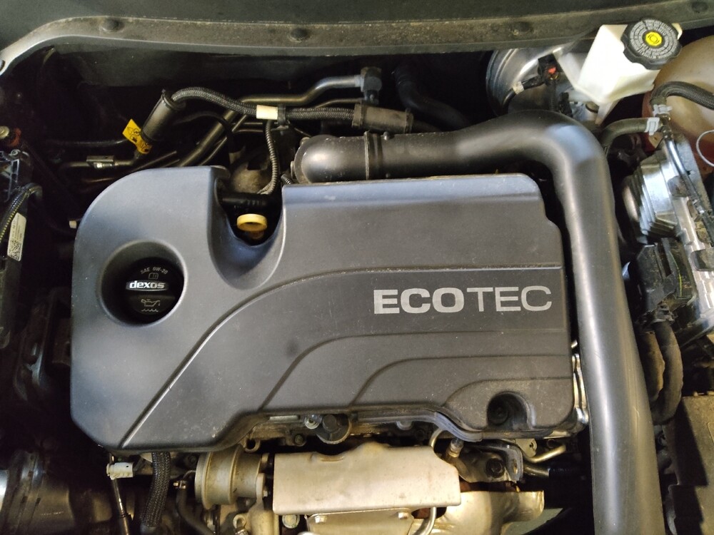 2018 Chevrolet Equinox in Columbia, SC 29210 - 18106185 30