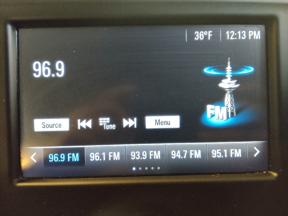 2018 Chevrolet Equinox in Columbia, SC 29210 - 18106185 25