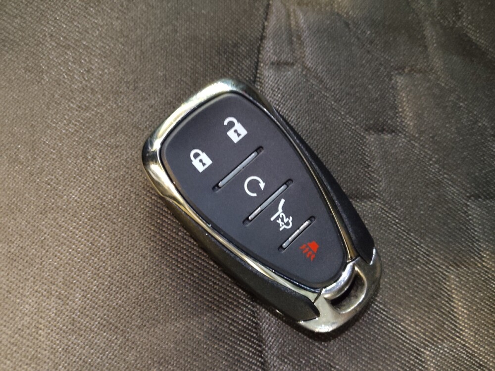 2018 Chevrolet Equinox in Columbia, SC 29210 - 18106185 32