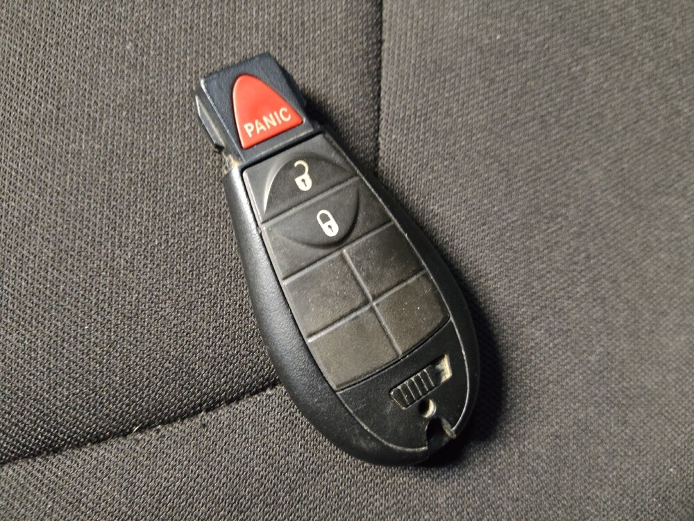 2021 Jeep Cherokee in Wilmington, NC 28405 - 18106200 32