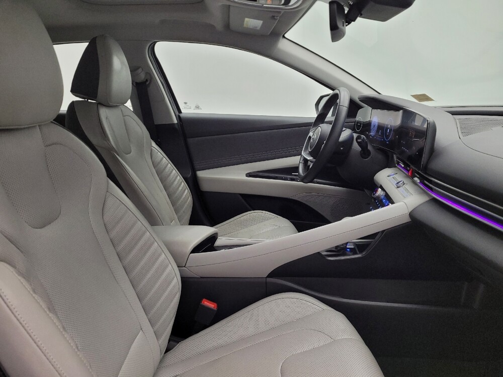 2022 Hyundai Elantra in Fairfield, OH 45014 - 18106202 21