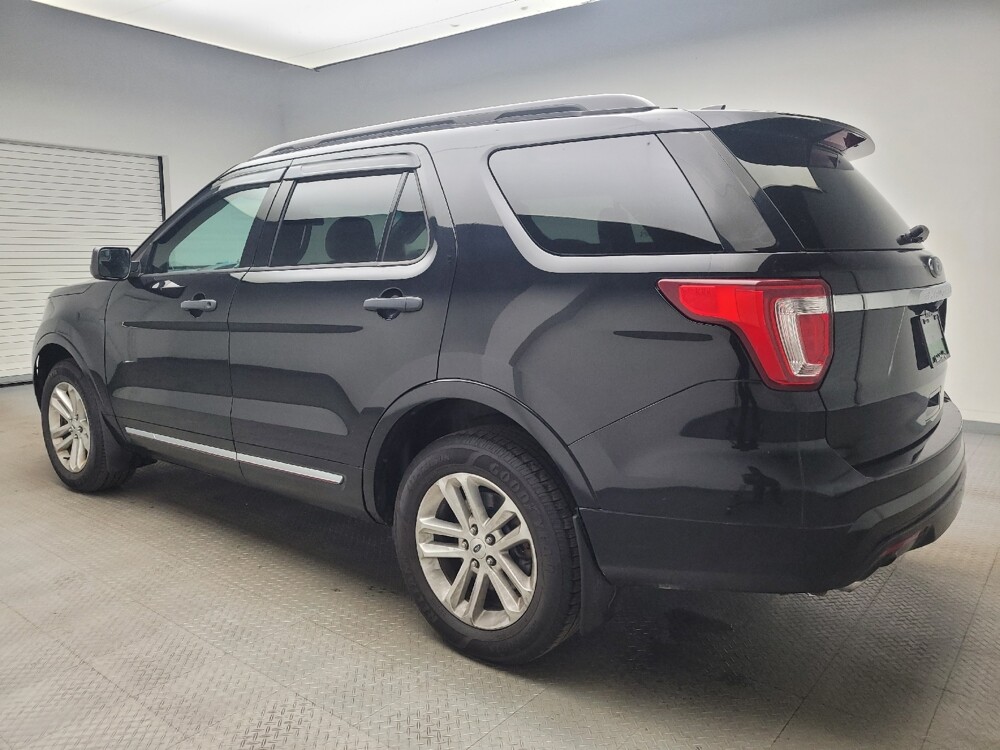 2017 Ford Explorer in Taylor, MI 48180 - 18106205 3