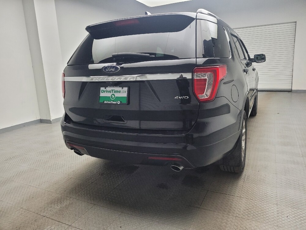 2017 Ford Explorer in Taylor, MI 48180 - 18106205 7