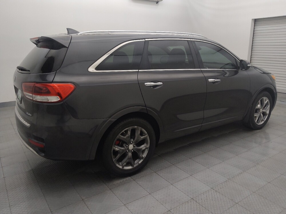 2017 Kia Sorento in Round Rock, TX 78664 - 18106218 10