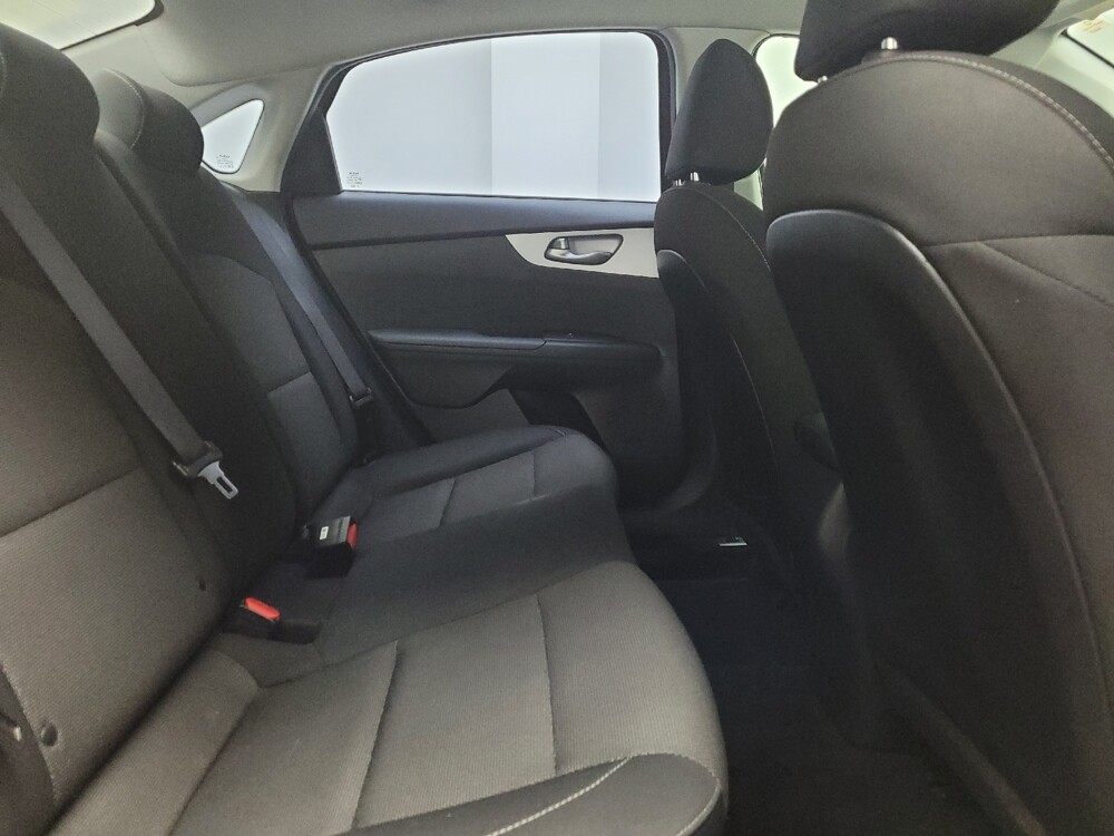 2023 Kia Forte in St. Louis, MO 63125 - 18106219 19