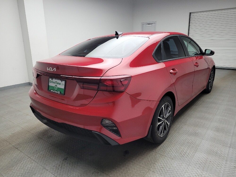 2023 Kia Forte in St. Louis, MO 63125 - 18106219 9