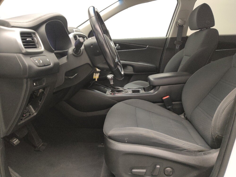 2019 Kia Sorento in Arlington, TX 76011 - 18106226 17