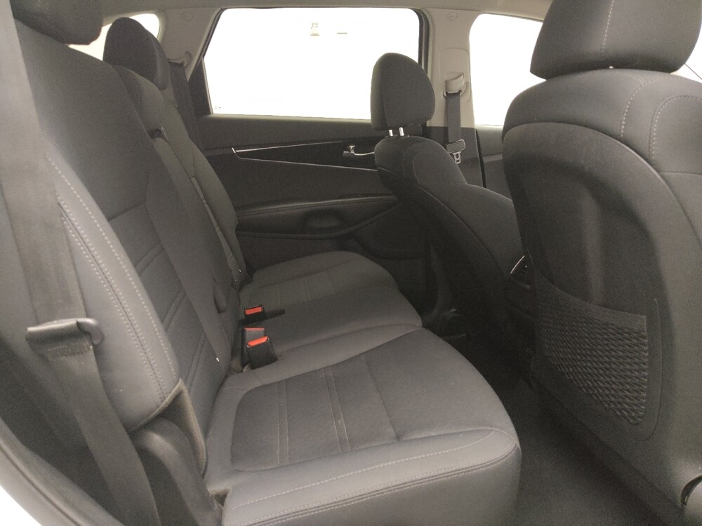 2019 Kia Sorento in Arlington, TX 76011 - 18106226 19