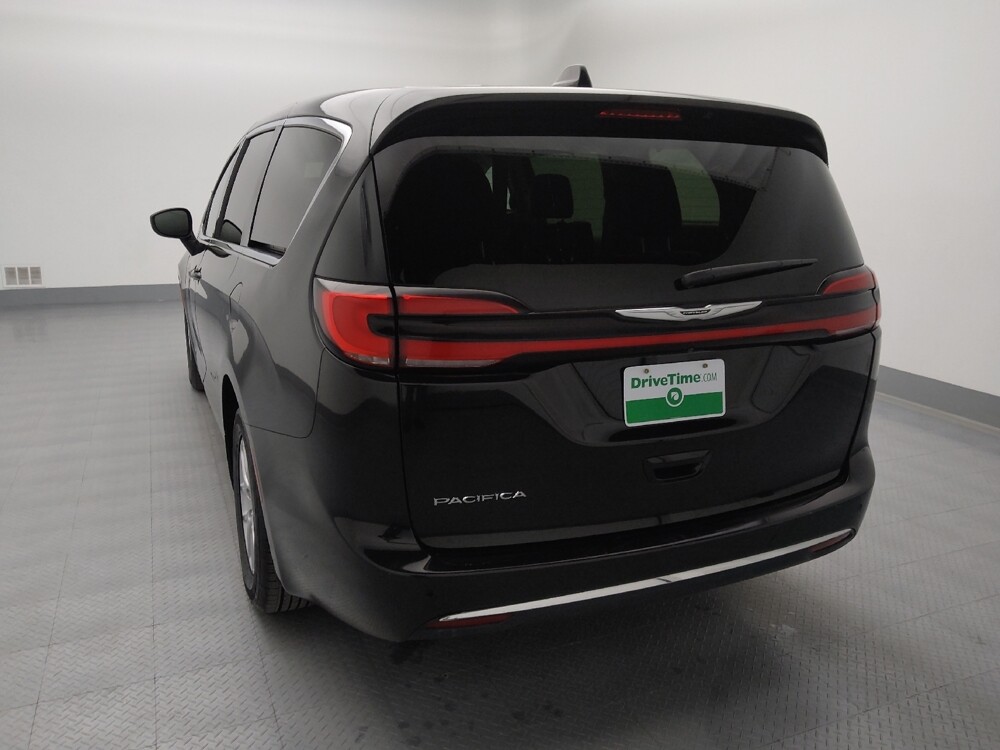 2023 Chrysler Pacifica in Independence, MO 64055 - 18106229 6