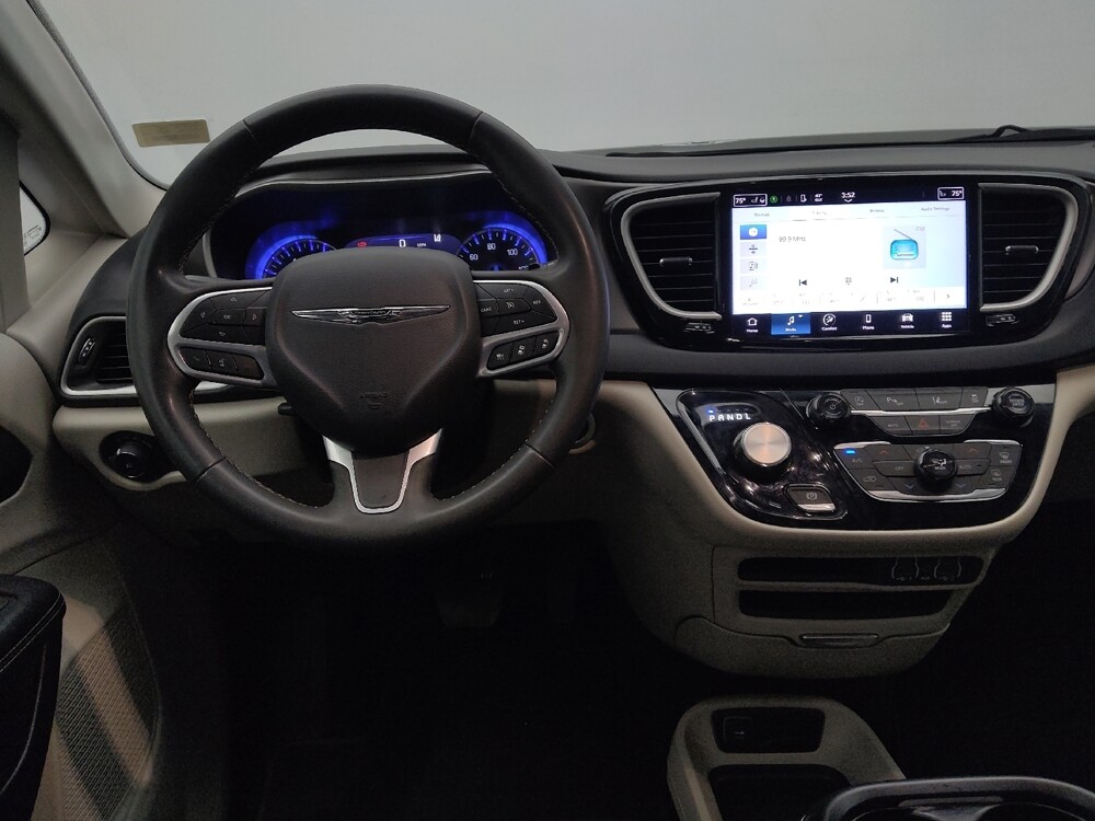 2023 Chrysler Pacifica in Independence, MO 64055 - 18106229 22