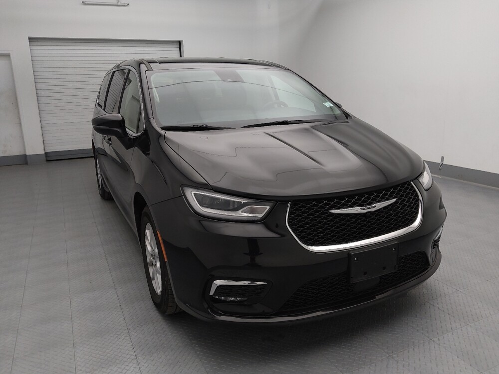 2023 Chrysler Pacifica in Independence, MO 64055 - 18106229 14