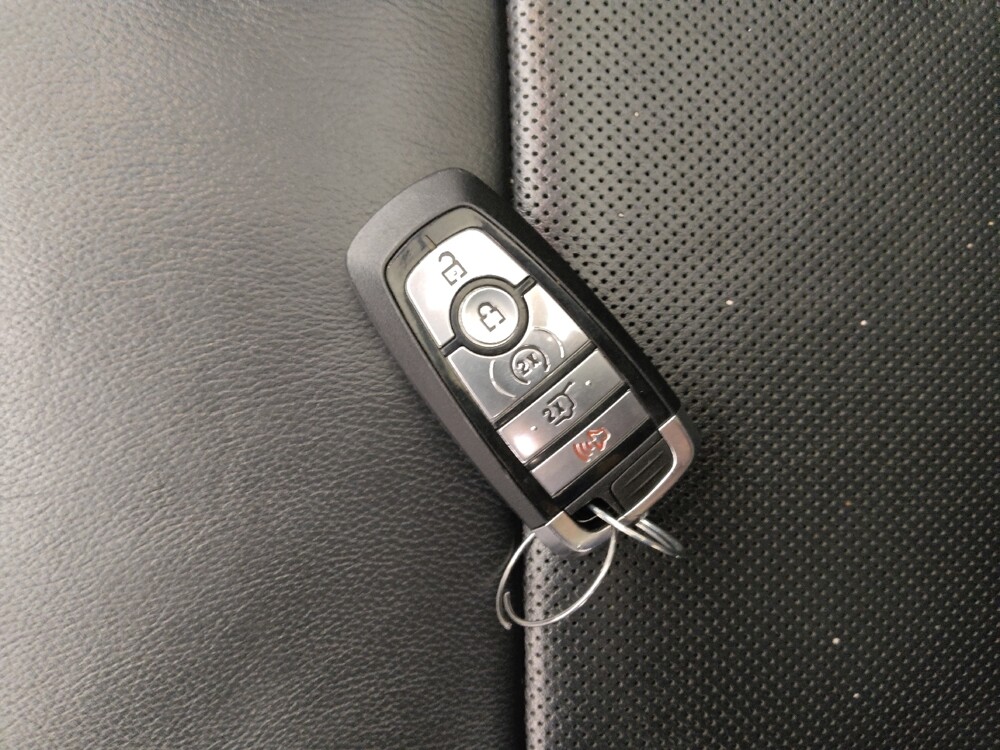 2020 Ford Explorer in Independence, MO 64055 - 18106230 32