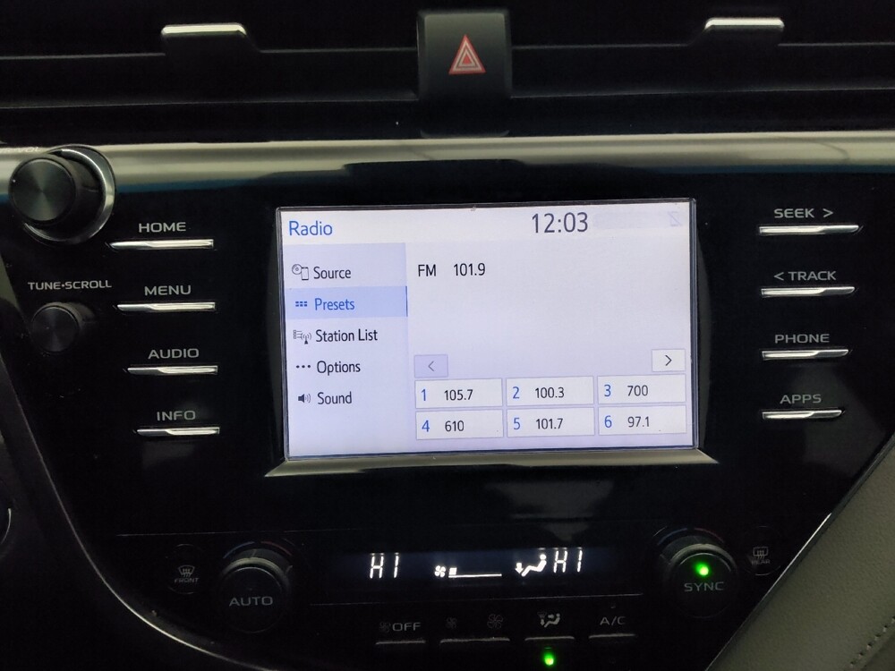 2018 Toyota Camry in Midlothian, IL 60445 - 18106233 25