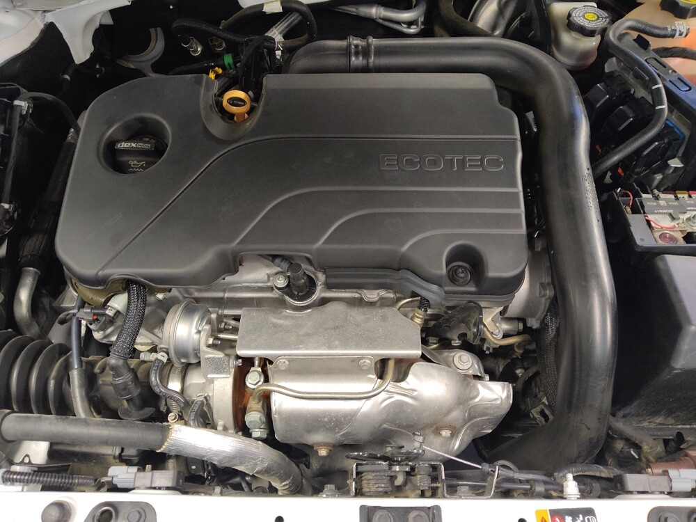 2020 Chevrolet Malibu in Houston, TX 77034 - 18106240 30