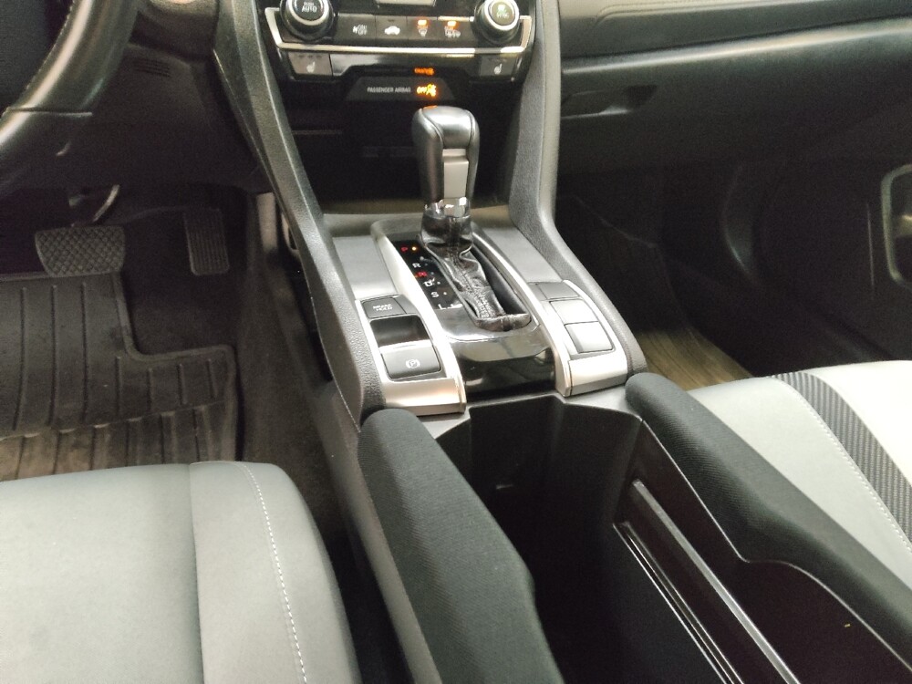 2018 Honda Civic in Fairfield, OH 45014 - 18106250 26