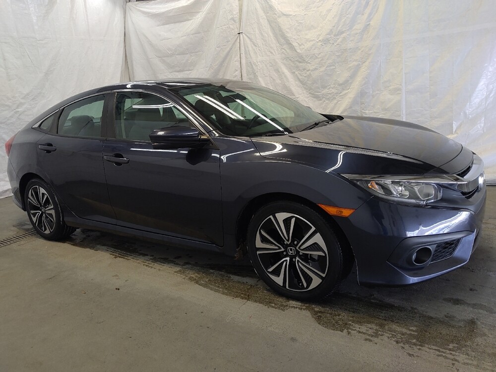 2018 Honda Civic in Fairfield, OH 45014 - 18106250 11