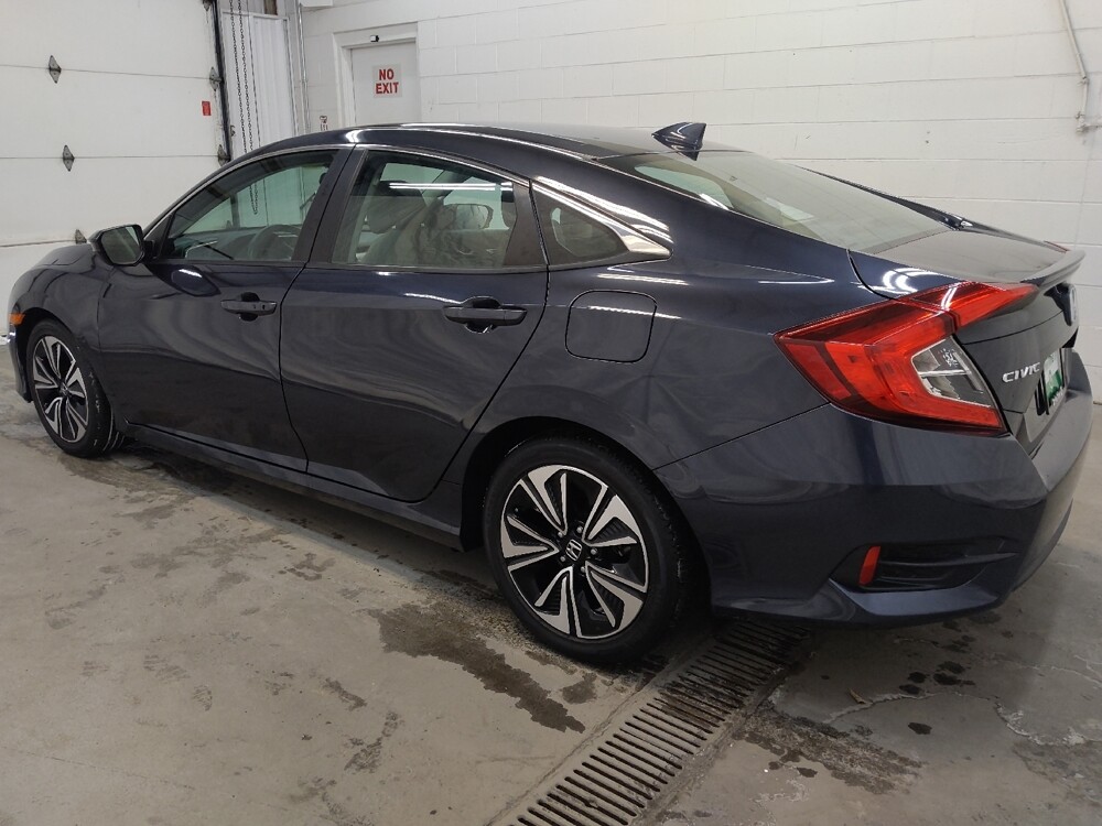 2018 Honda Civic in Fairfield, OH 45014 - 18106250 3
