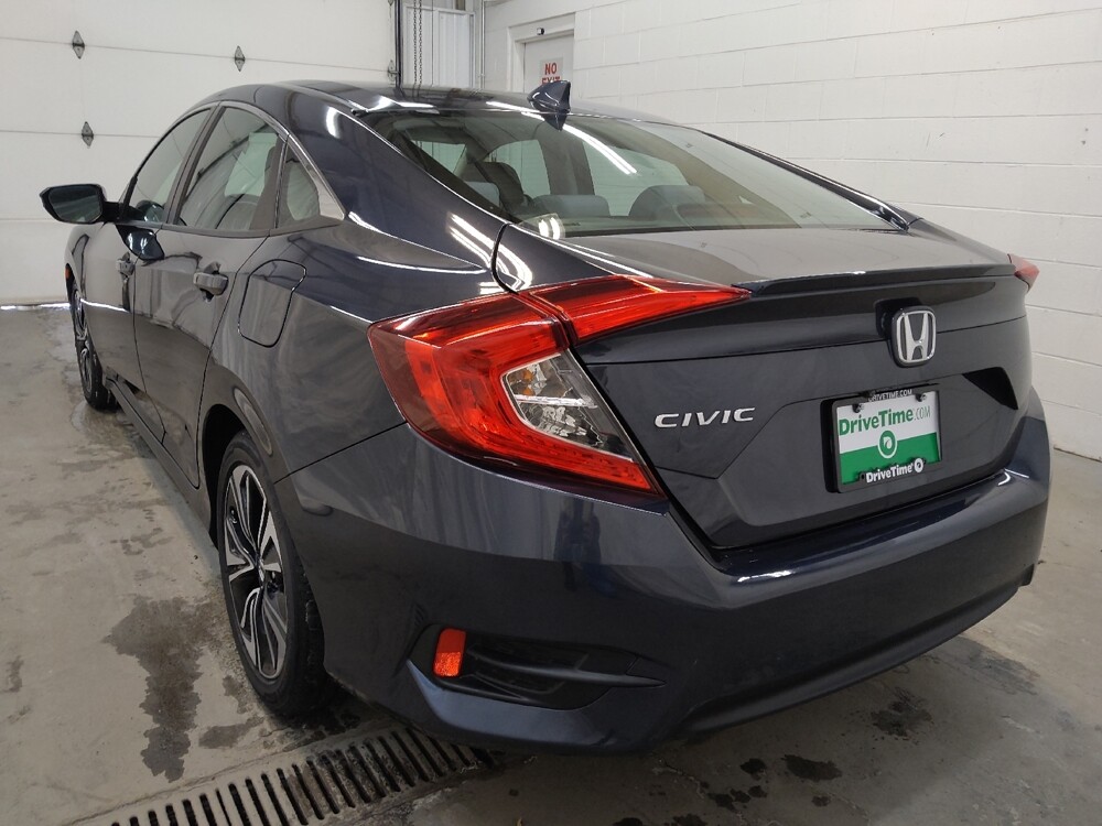 2018 Honda Civic in Fairfield, OH 45014 - 18106250 9