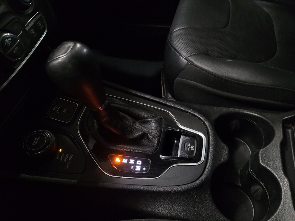 2020 Jeep Cherokee in Williamstown, NJ 8094 - 18106256 26