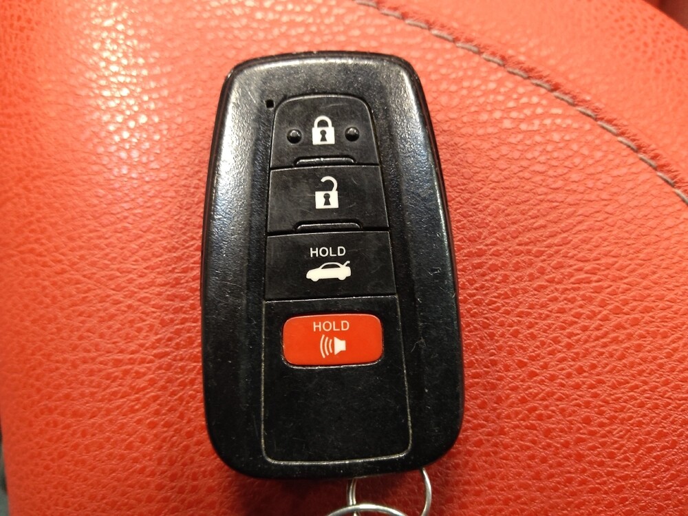 2019 Toyota Camry in Fort Worth, TX 76116 - 18106258 32