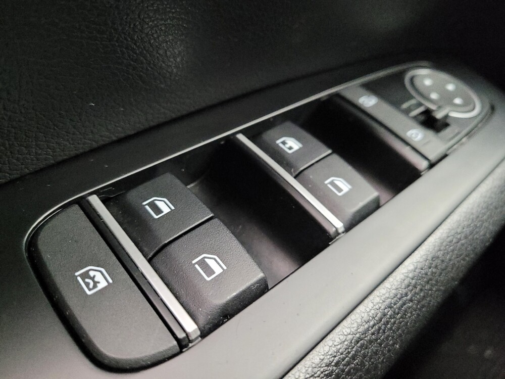 2025 Kia Soul in Fairfield, OH 45014 - 18106267 27