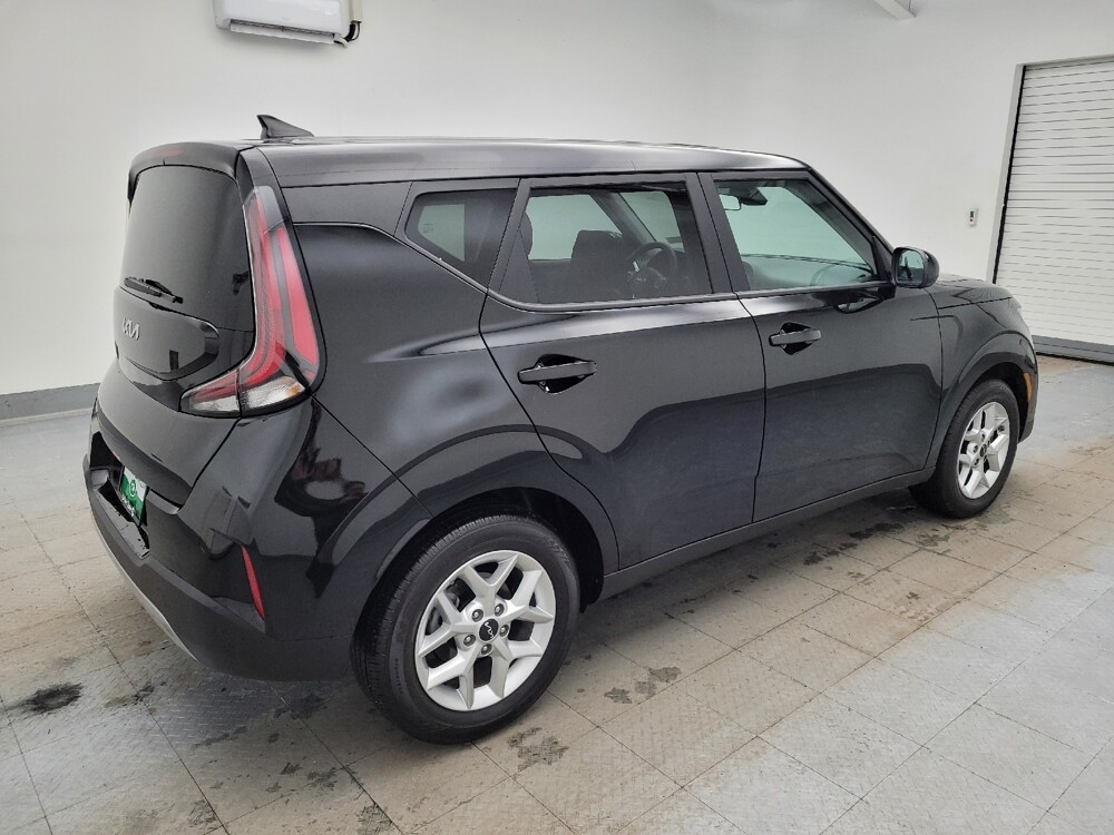 2025 Kia Soul in Fairfield, OH 45014 - 18106267 10