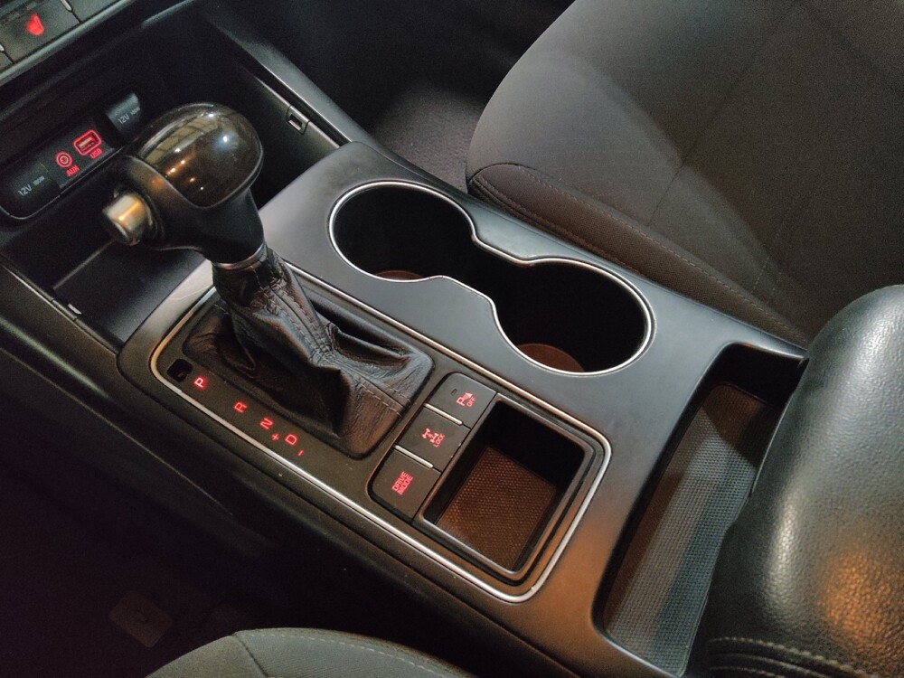 2017 Kia Sorento in Tulsa, OK 74145 - 18106268 26