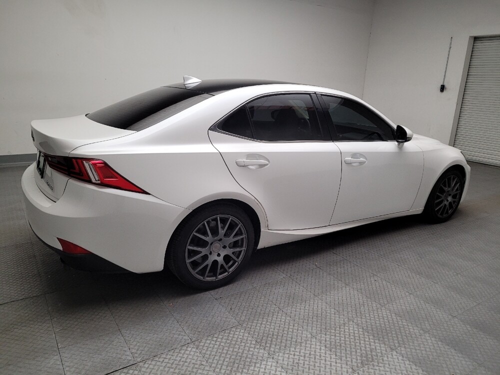 2016 Lexus IS 200t in Torrance, CA 90504 - 18106271 10