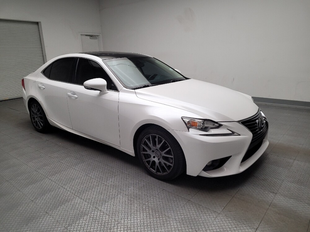 2016 Lexus IS 200t in Torrance, CA 90504 - 18106271 11