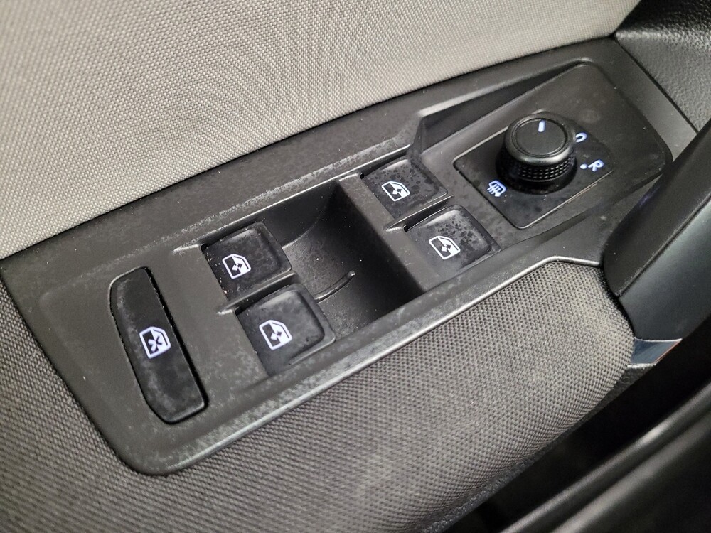 2020 Volkswagen Tiguan in Montclair, CA 91763 - 18106288 27