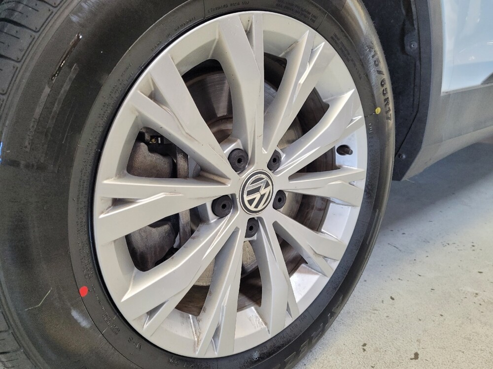 2020 Volkswagen Tiguan in Montclair, CA 91763 - 18106288 31