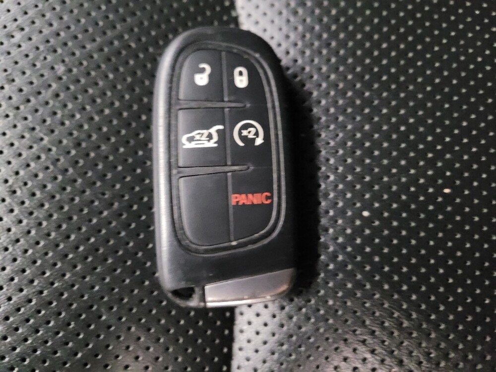 2019 Jeep Cherokee in El Cajon, CA 92020 - 18106298 32