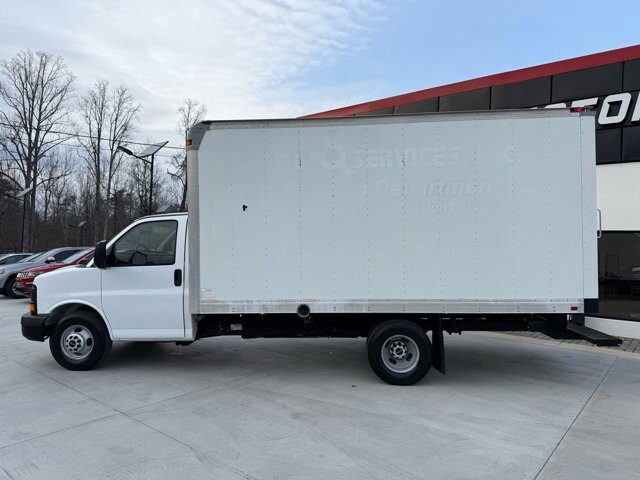 2011 GMC Savana 3500 in Knoxville, TN 37920 - 18106323 7