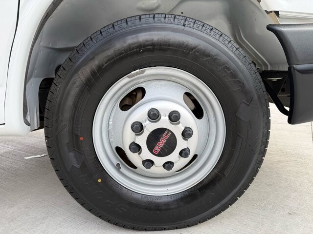 2011 GMC Savana 3500 in Knoxville, TN 37920 - 18106323 20