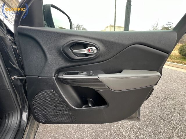 2014 Jeep Cherokee in Decatur, GA 30032 - 18106332 43