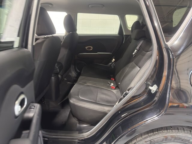 2016 Kia Soul in Burlington, WI 53105 - 18106338 10