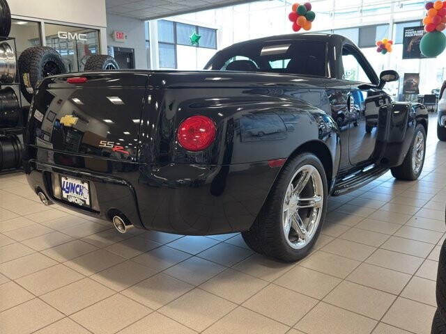 2006 Chevrolet SSR in Burlington, WI 53105 - 18106340 27
