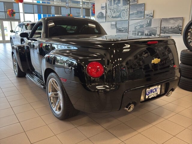 2006 Chevrolet SSR in Burlington, WI 53105 - 18106340 25