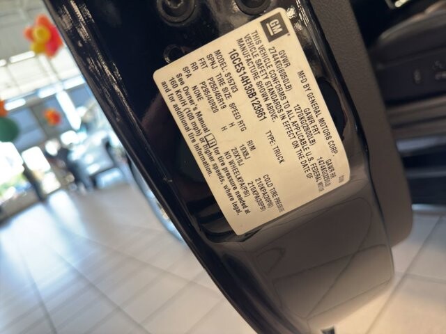 2006 Chevrolet SSR in Burlington, WI 53105 - 18106340 22