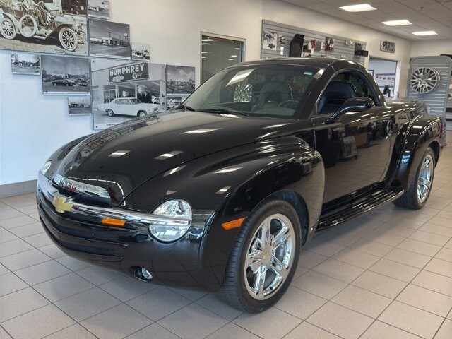2006 Chevrolet SSR in Burlington, WI 53105 - 18106340 23