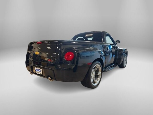 2006 Chevrolet SSR in Burlington, WI 53105 - 18106340 5
