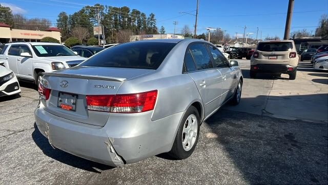 2006 Hyundai Sonata in Greenville, SC 29607 - 18106348 3