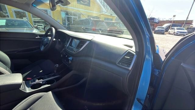 2018 Hyundai Tucson in Greenville, SC 29607 - 18106349 16