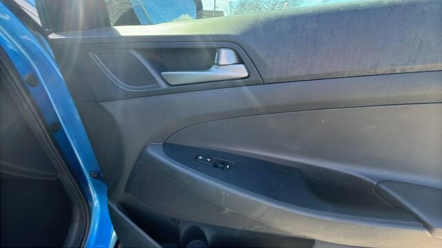 2018 Hyundai Tucson in Greenville, SC 29607 - 18106349 14