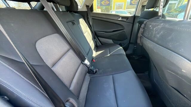 2018 Hyundai Tucson in Greenville, SC 29607 - 18106349 20